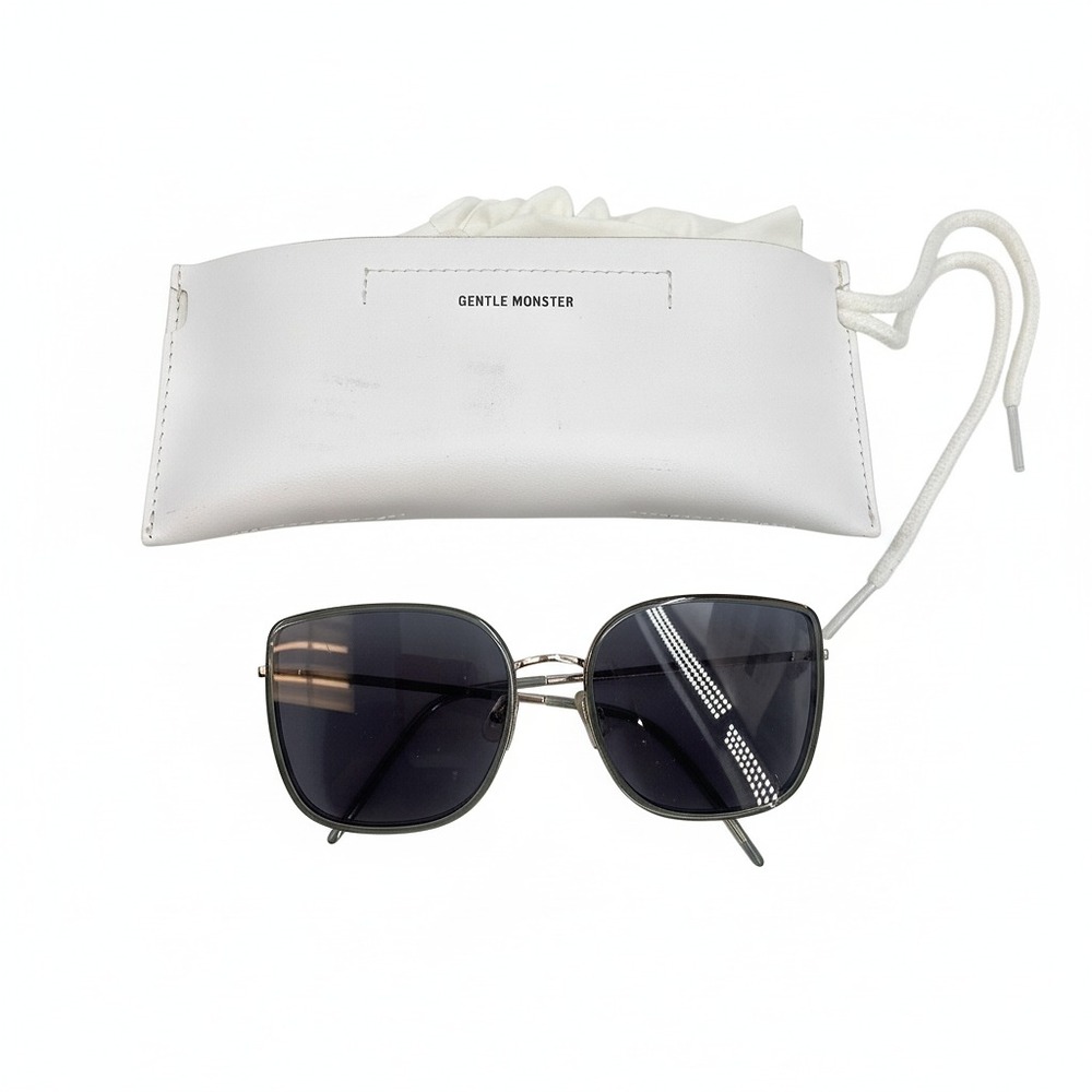 GENTLE MONSTER Bi Sunglasses Silver Black